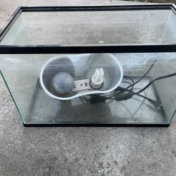 Reptile/Fish Tank with light
