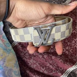 Louis Vuitton belt for Sale in Waxhaw, NC - OfferUp