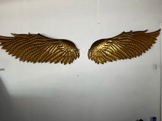 Moe’s home collection wings gold wall decor