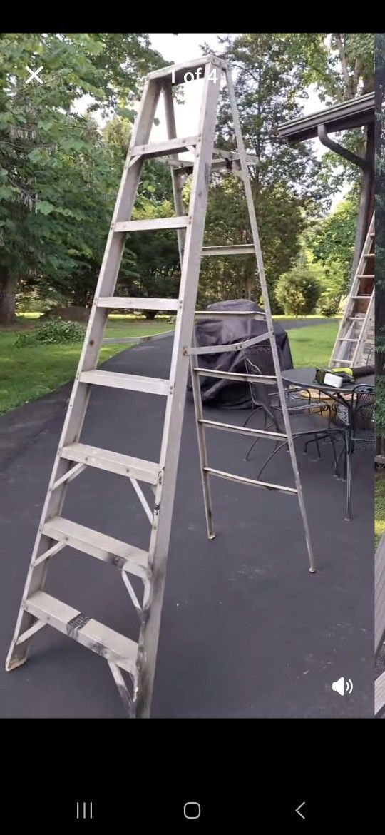 8 Ft step Ladder