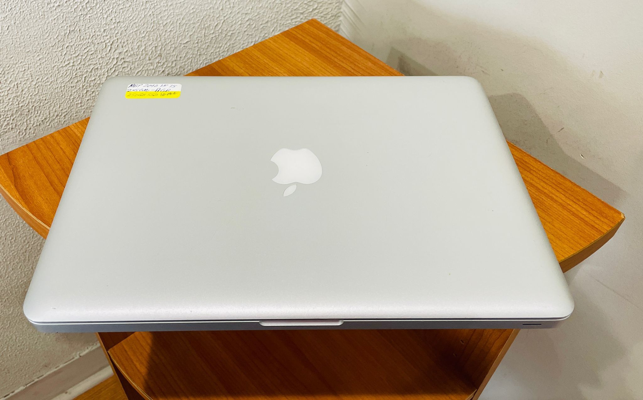 Apple MacBook Pro 13” 2012 I5 8GB 250GB SSD Fully Functional