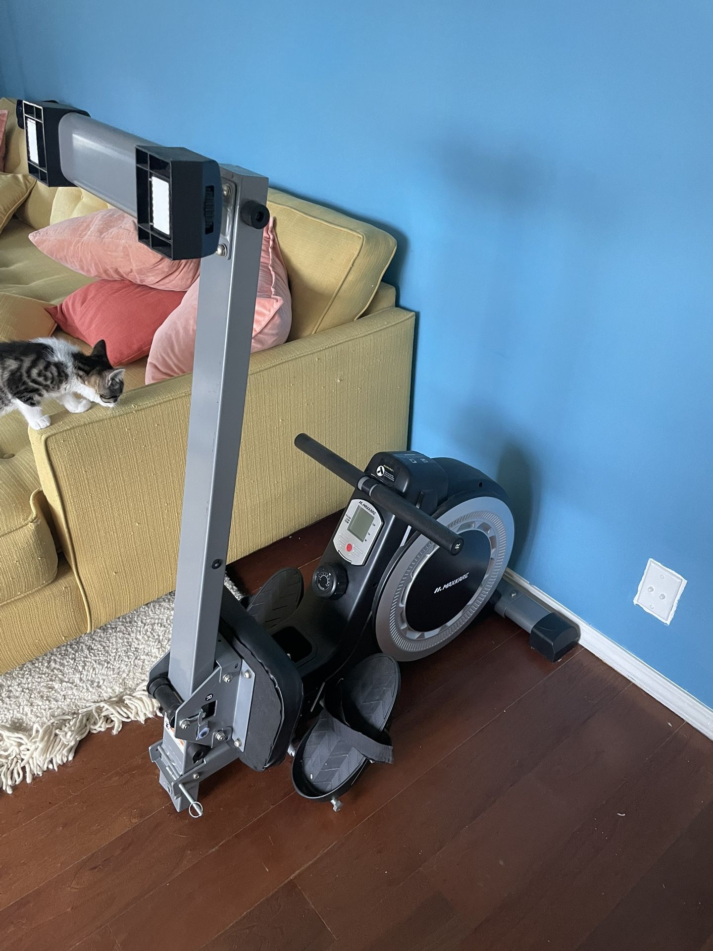 Maxkare folding rowing machine