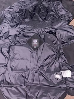 Black Canada goose  red label