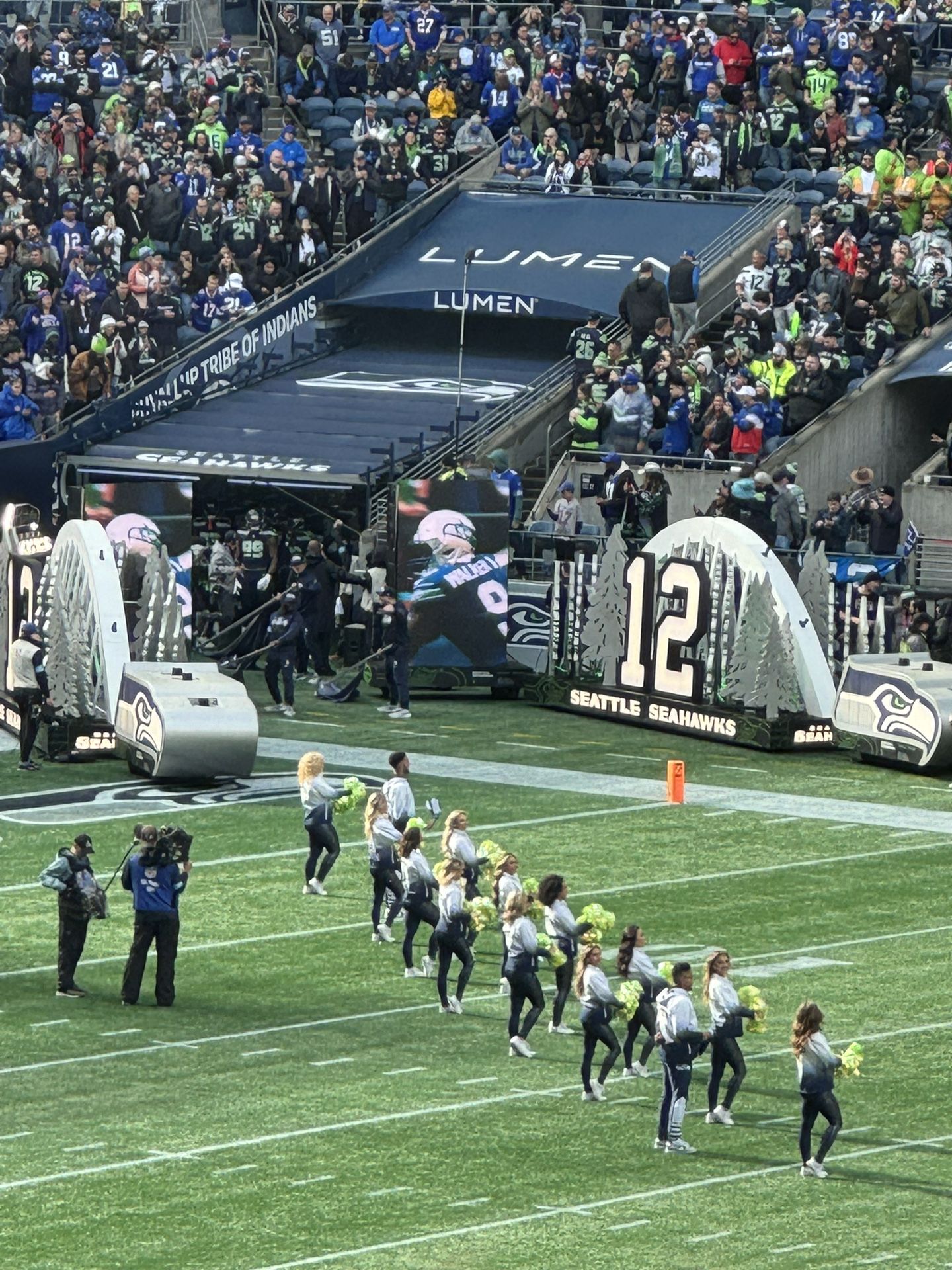 Seahawks Clubhouse Sec 207 Row U