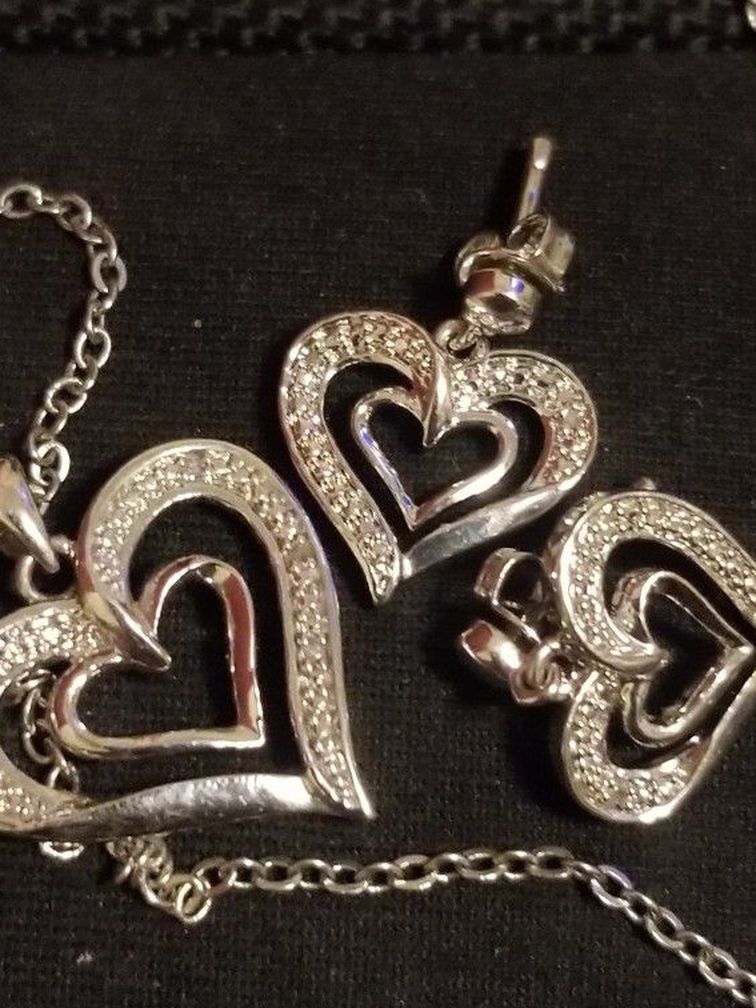Helzbergs Diamond Earring/ Necklace Set