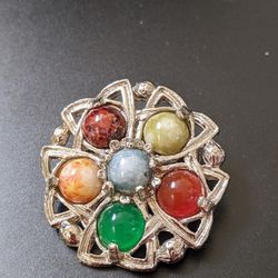 Pewter and multicolor Glass Agate Celtic floral style pin brooch. Rare find, size is approximately 3.5mm round. Cash pickup in New Tampa. Thank you.