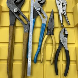 Pliers
