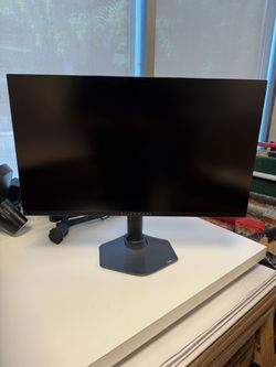 ALIENWARE 4K & 1080p Monitor