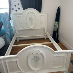Girls White Wood Bed Frame Full-size 