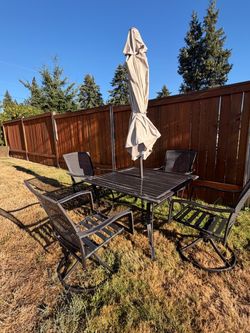 6-Piece Metal Patio Dining Set with Umbrella. Read description 1st