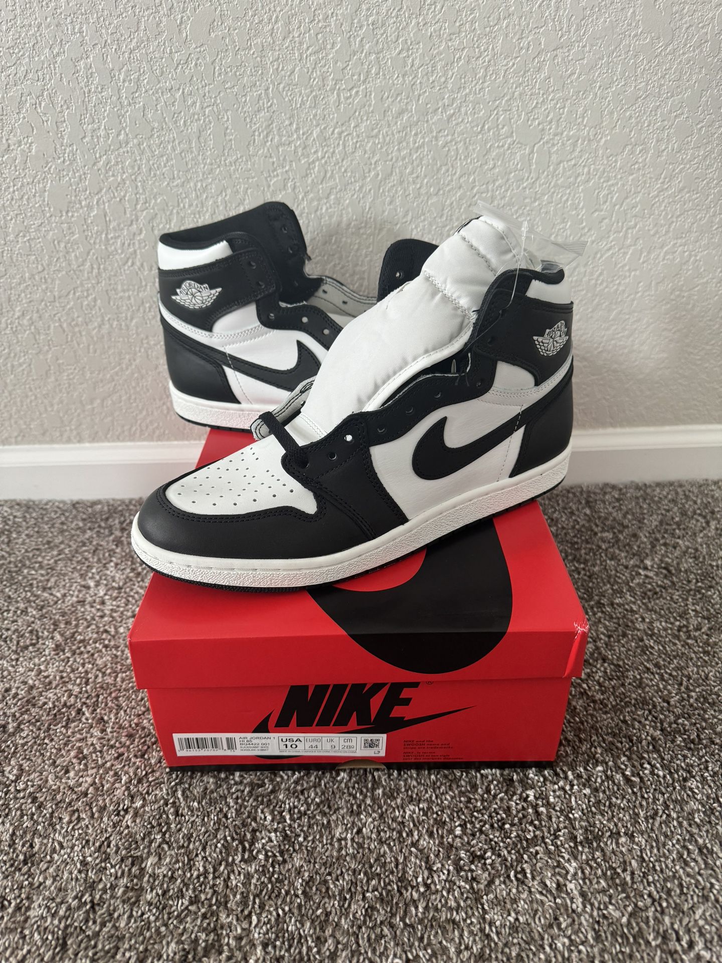 Nike Air Jordan 1 Black White ‘85 - Size 10