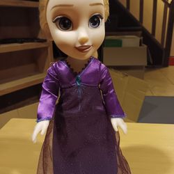Disney Frozen 2 Singing Elsa Doll