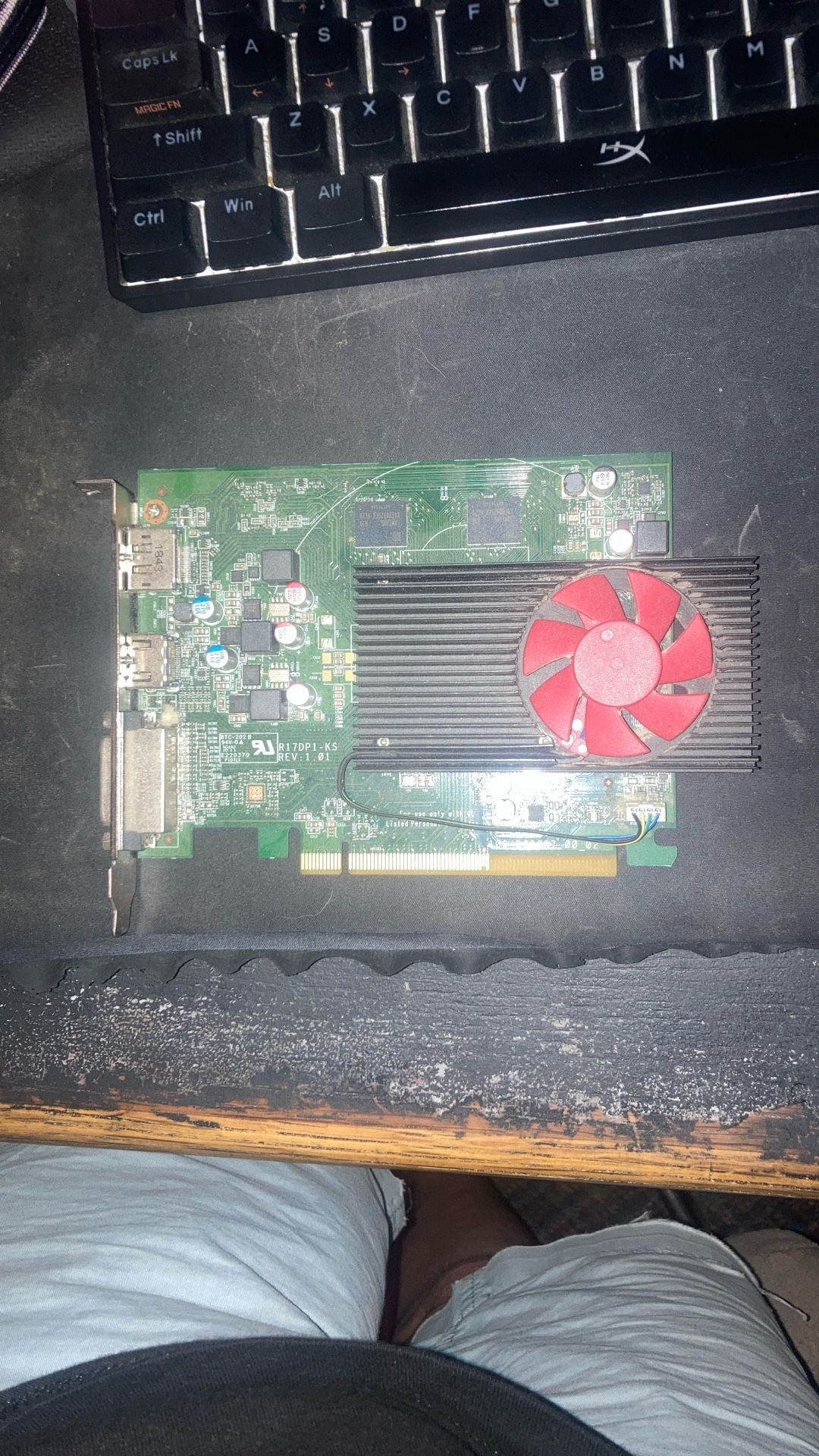 HP AMD radeon 550 4gb graphics card