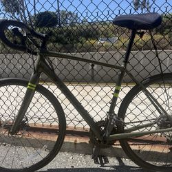 Trek bike ALR 3 and free bike FUJI