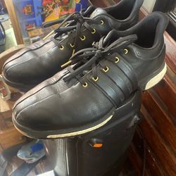 Golf Shoes