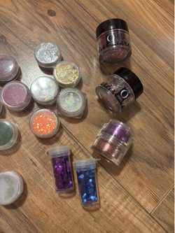 nail glitter