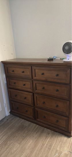 8 drawer Costco chest man