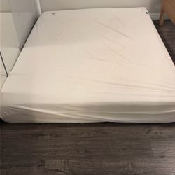 Tempurpedic Queen Mattress