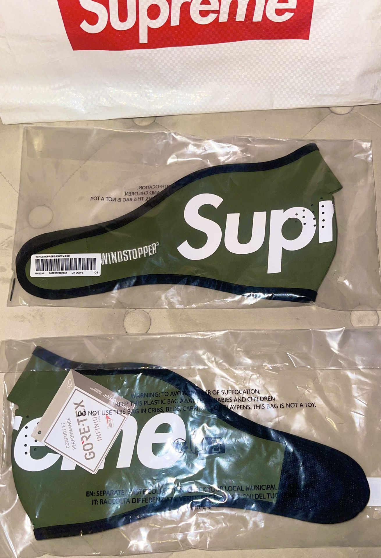 Supreme WINDSTOPPER Facemask Dark Olive Supreme WINDSTOPPER