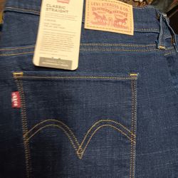 Women's Classic Straight Leg Jeans