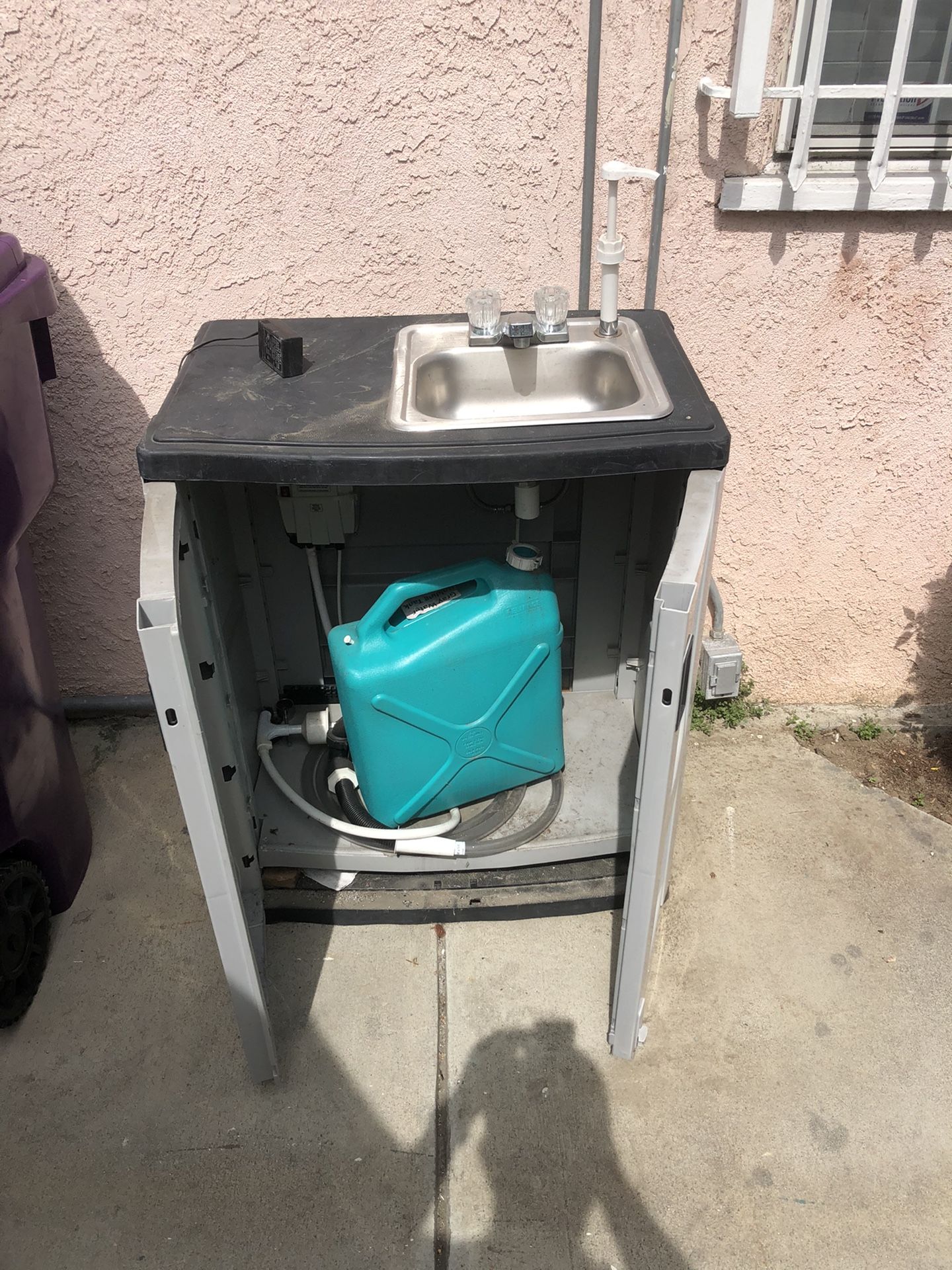 Out door portable sink .