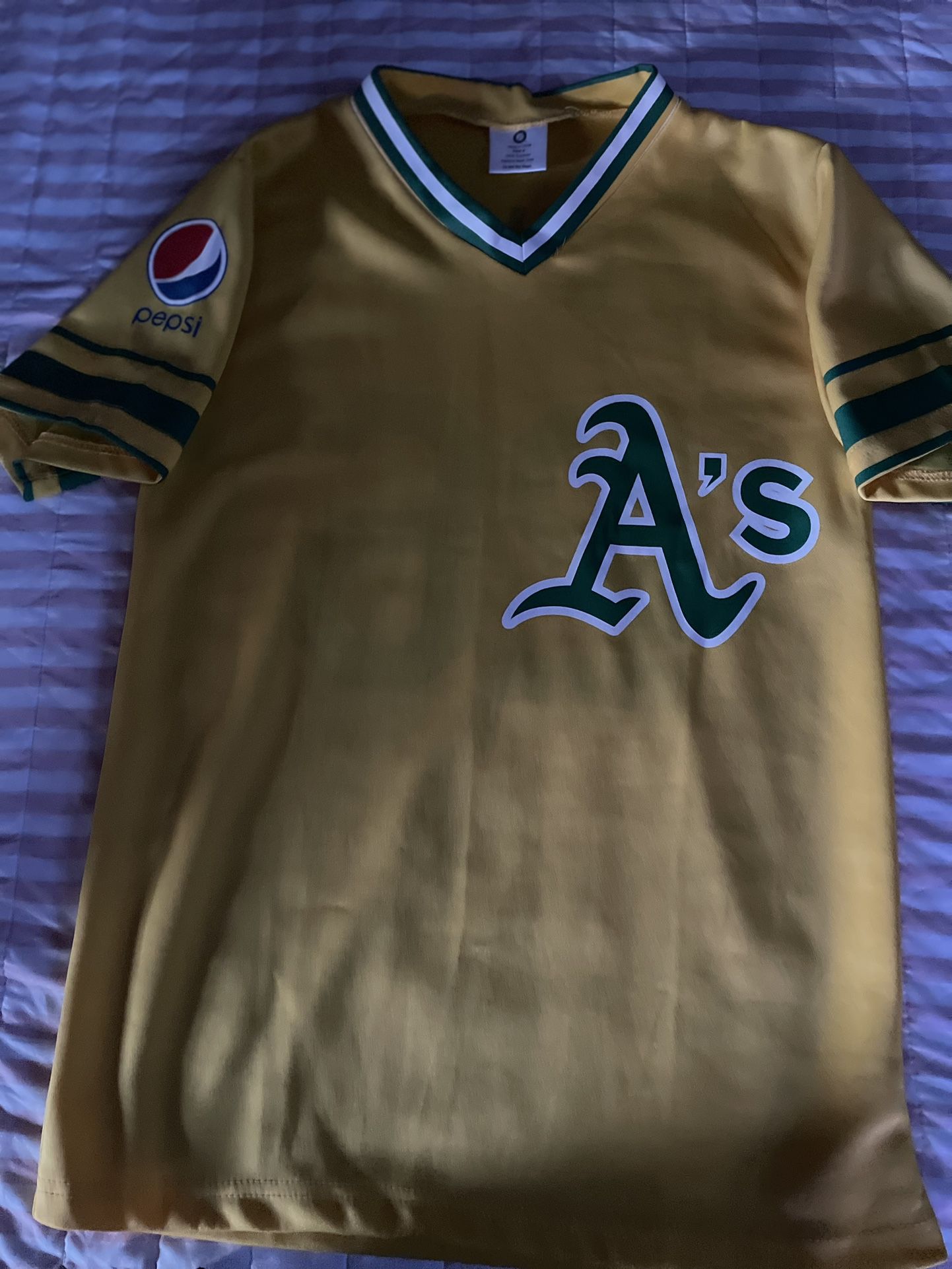 Oakland A's Athletics black Majestic jersey size L for Sale in Avondale, AZ  - OfferUp