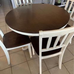 Solid Wood Dinner Table With 4 Chairs  Pick Up Victorville 