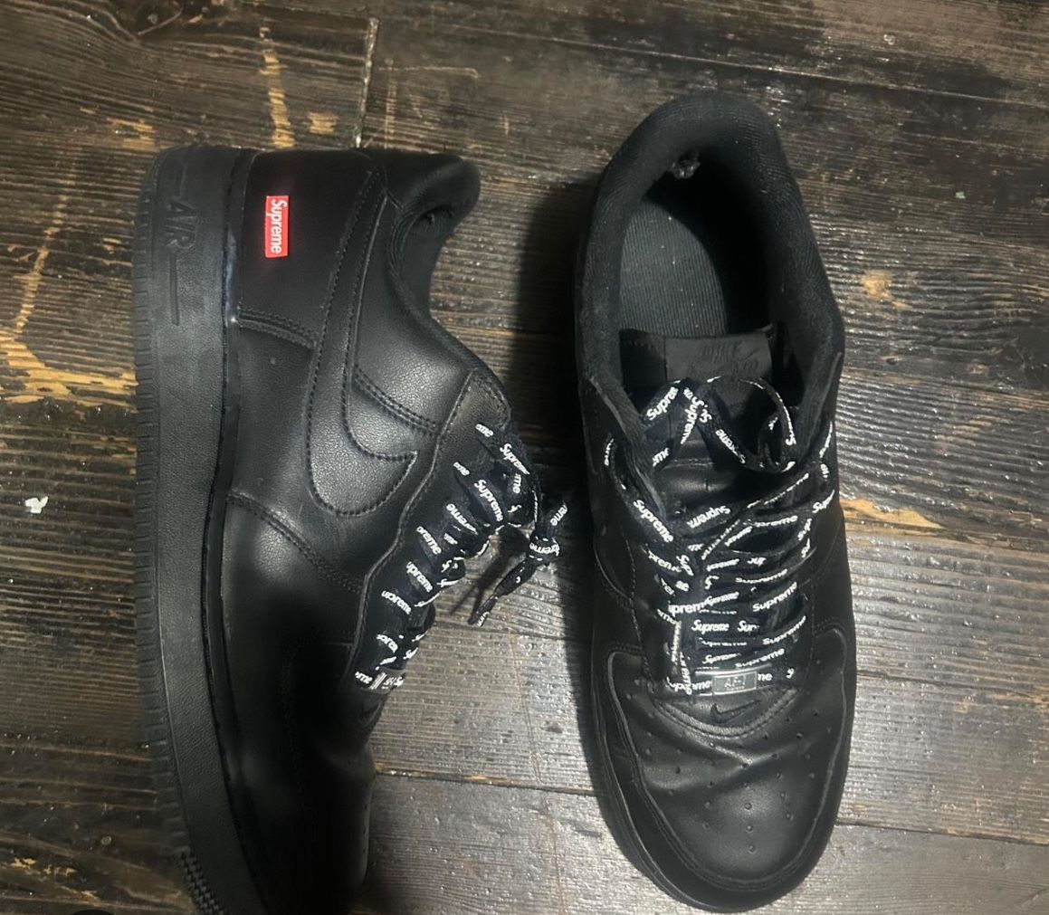 Nike Supreme x Air Force 1 Low