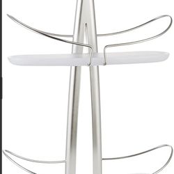 3 Amazonbasic Shower Caddy 