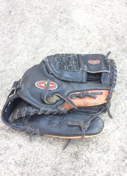 Easton baseball glove