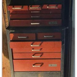 Lumidor Two Piece Tool Chest On Wheels