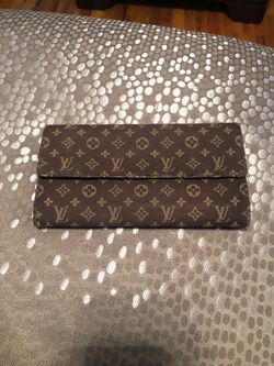 Louis Vuitton wallet/purse