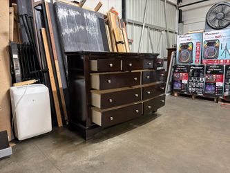 Chest of drawers $240