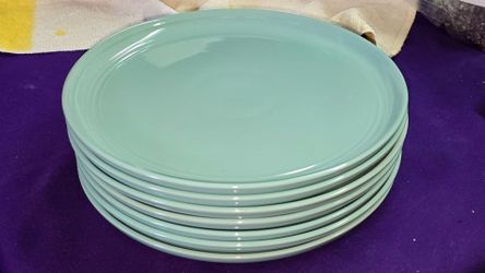 10 Strawberry Street Solid Light Teal Dinner Plates Set Of 7 featuring a concentric circle Pattern A93V302