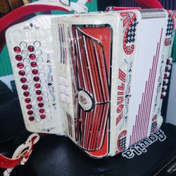 Aquila Acordeon 4 Hileras Tono De Mi EAD