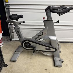 Star Trac - Spinner NXT Commercial Spin Cardio Workout Stationary Exercise Bike