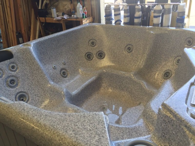New hot tub spa 77x88 warranty, can deliver