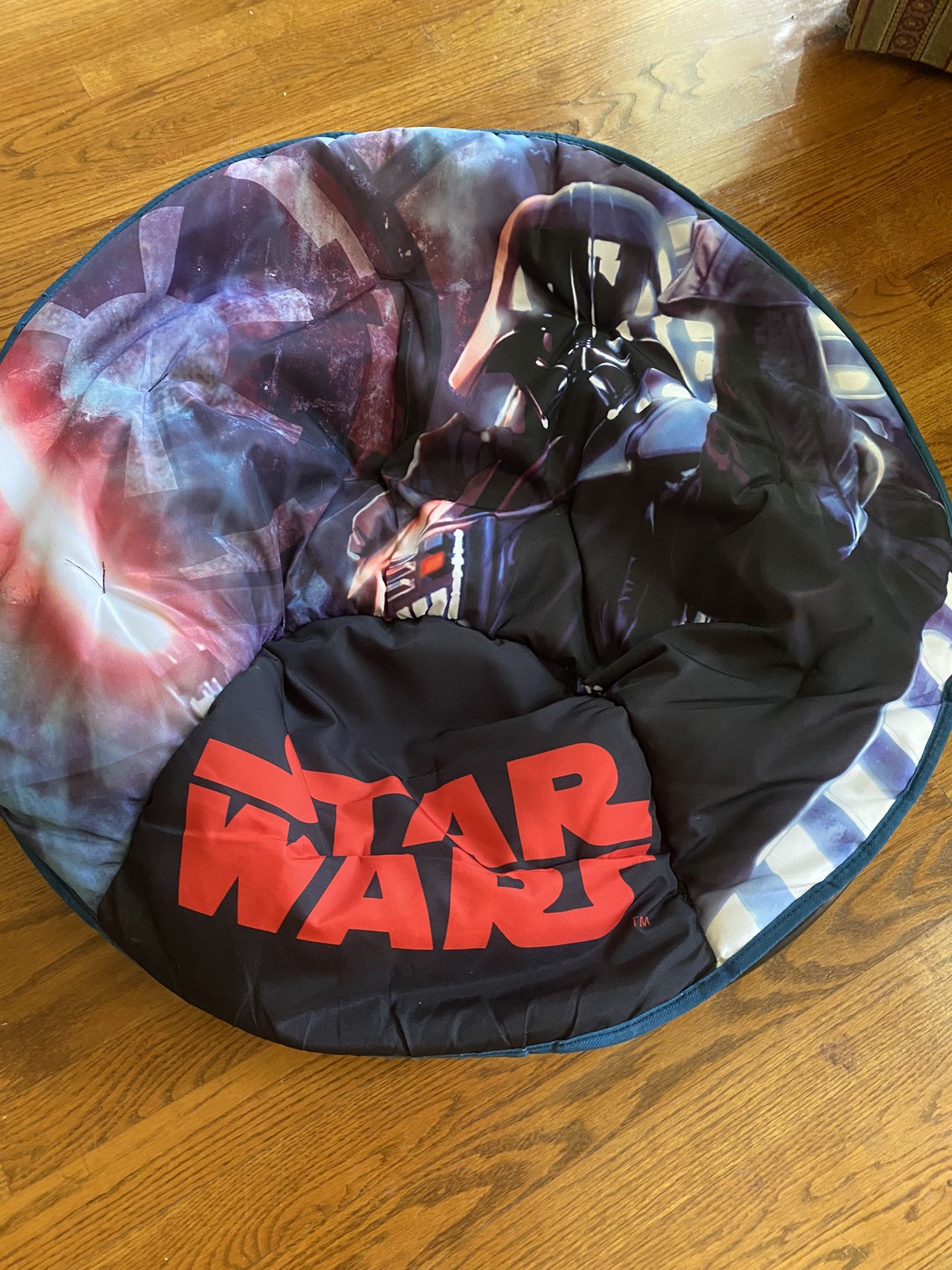 STAR WARS SAUCER CHAIR 