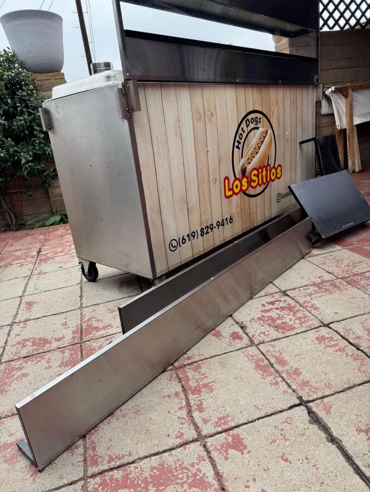 Hot Dog Cart 