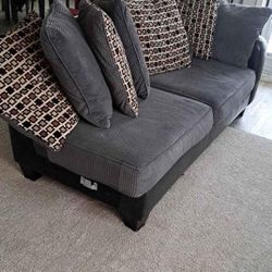 Leather Couch With Pillows 