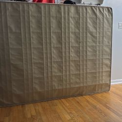 Queen Spring box 