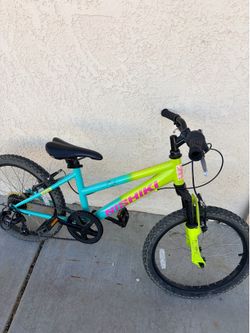 Bike girls