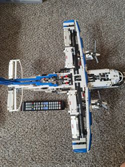 Lego plane