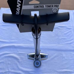 Giant control Tower Pro Bicycle Pump