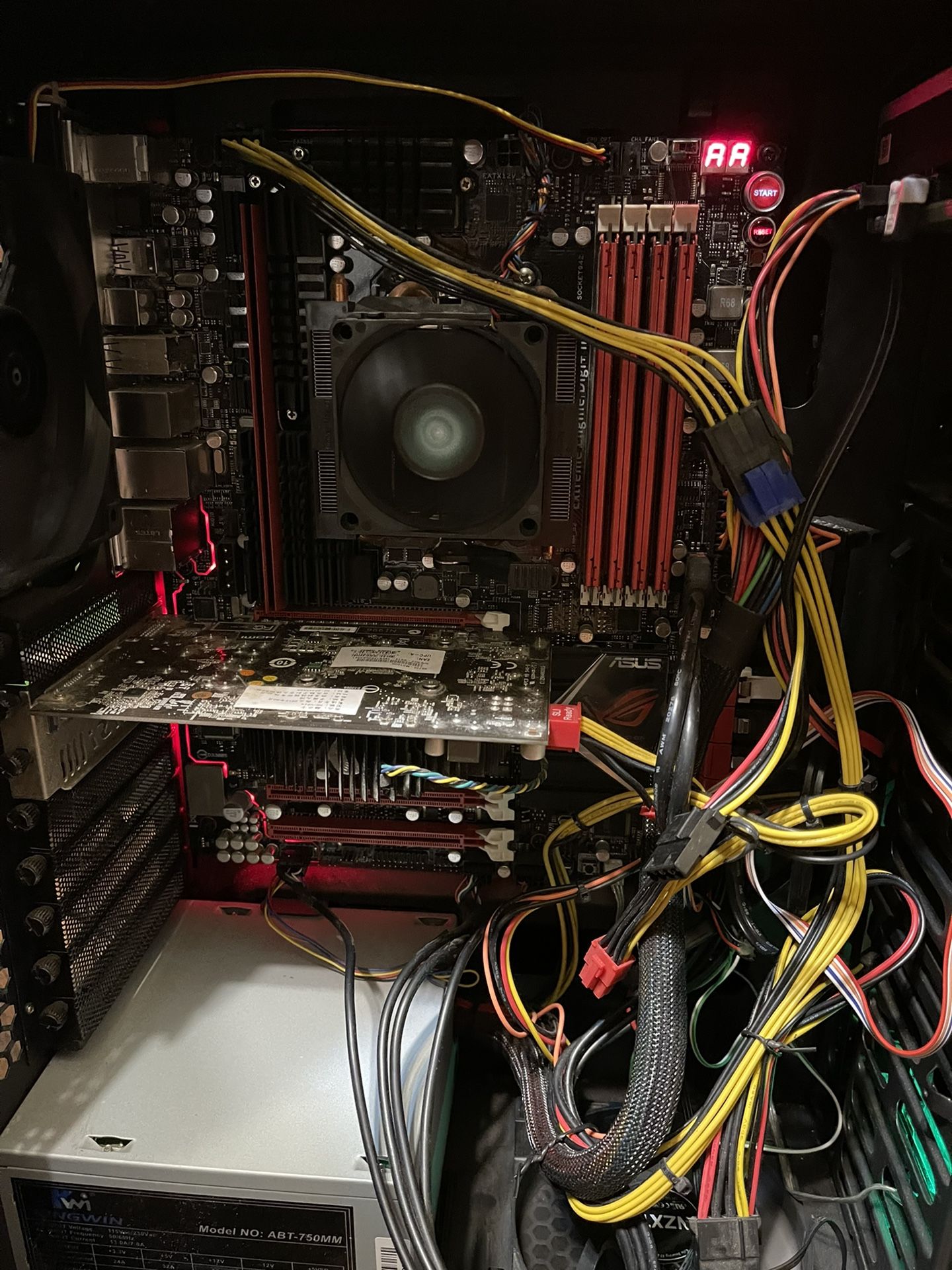 pc Gaming Amd Fx (Tm) -8320 Eight- Core Processor 3512MHz 4 Core (s) 32GB RAM 256GB SSD 1TB HDD WINDOWS 10 And Working Good