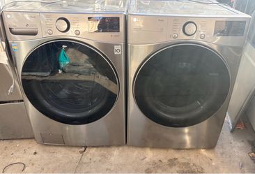LG.  WASHER AND GAS DRYER
