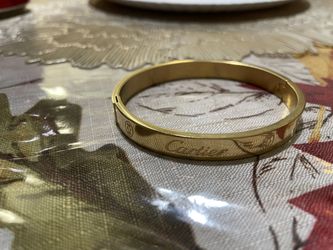 Bracelet