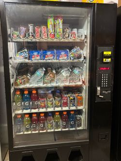 DIXIE NARCO COLD DRINKS Vending Machine