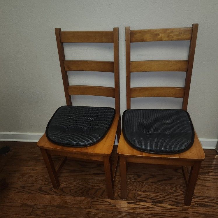 2 Matching Wooden Chairs