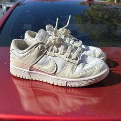 Nike Dunks Women’s 